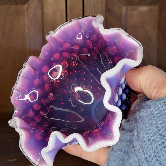 Fenton Art Glass Plum Opalescent Hobnail Ruffled Compote. - Picture 9 of 17